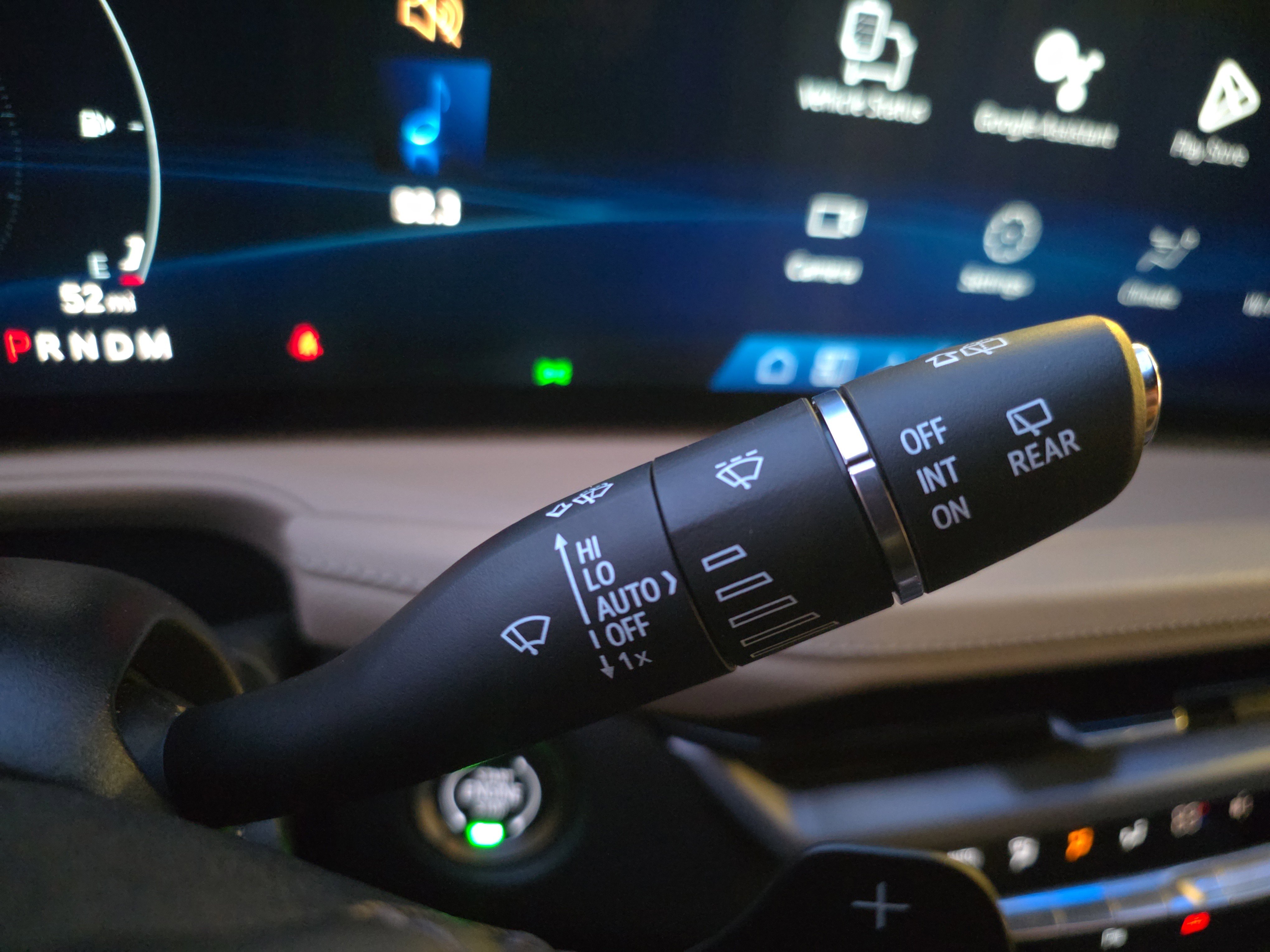 Used 2025 Cadillac XT4 Premium Luxury image 16