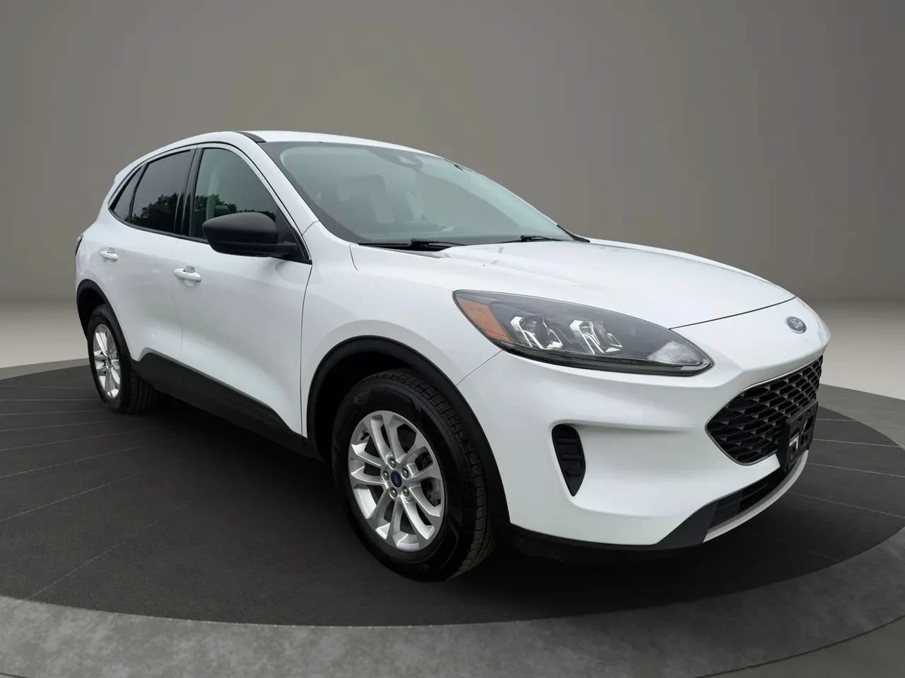 Used 2022 Ford Escape SE AWD/4WD image 3