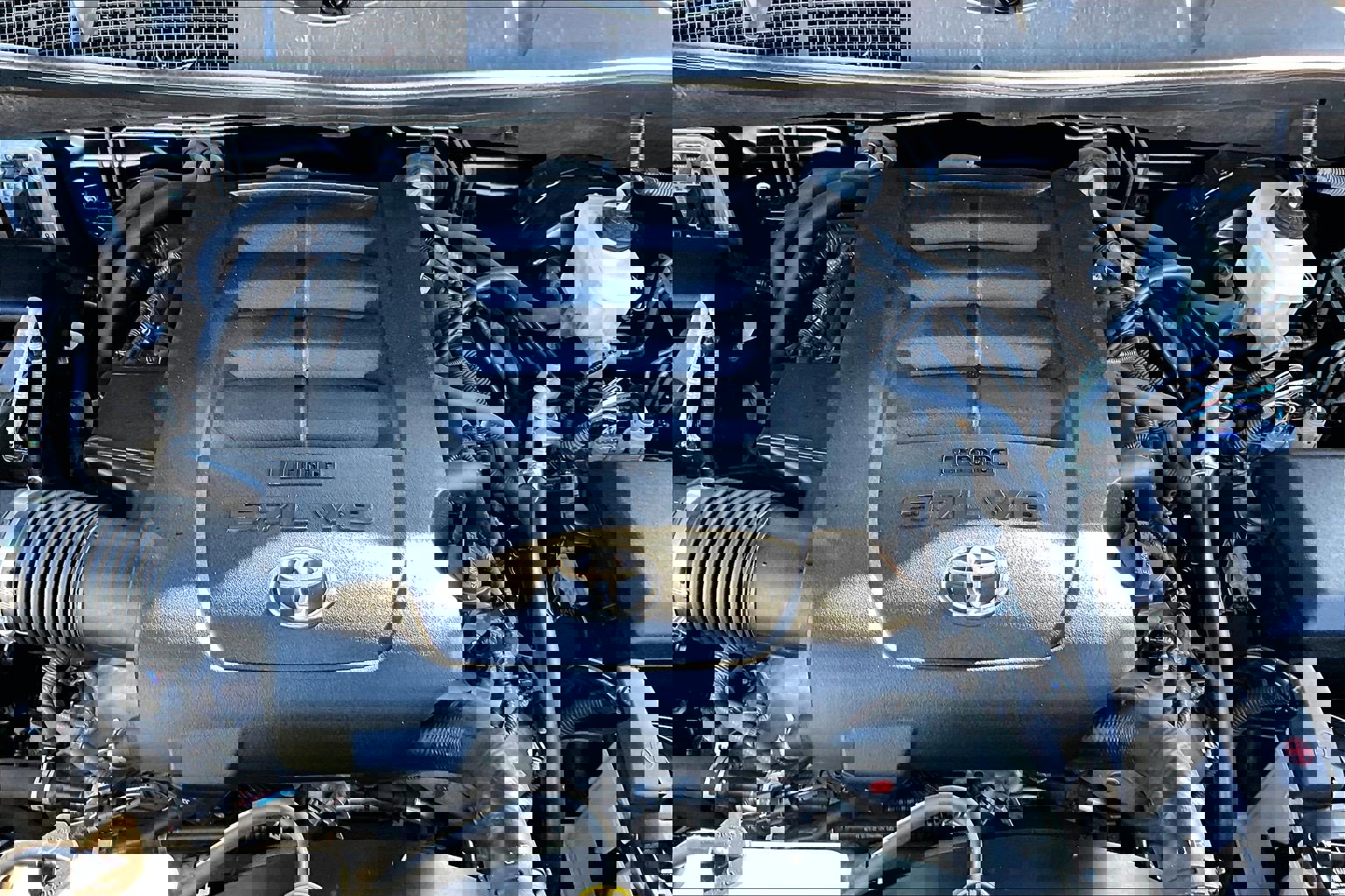 Used 2016 Toyota Tundra SR5 w/ TRD Off Road Package image 30