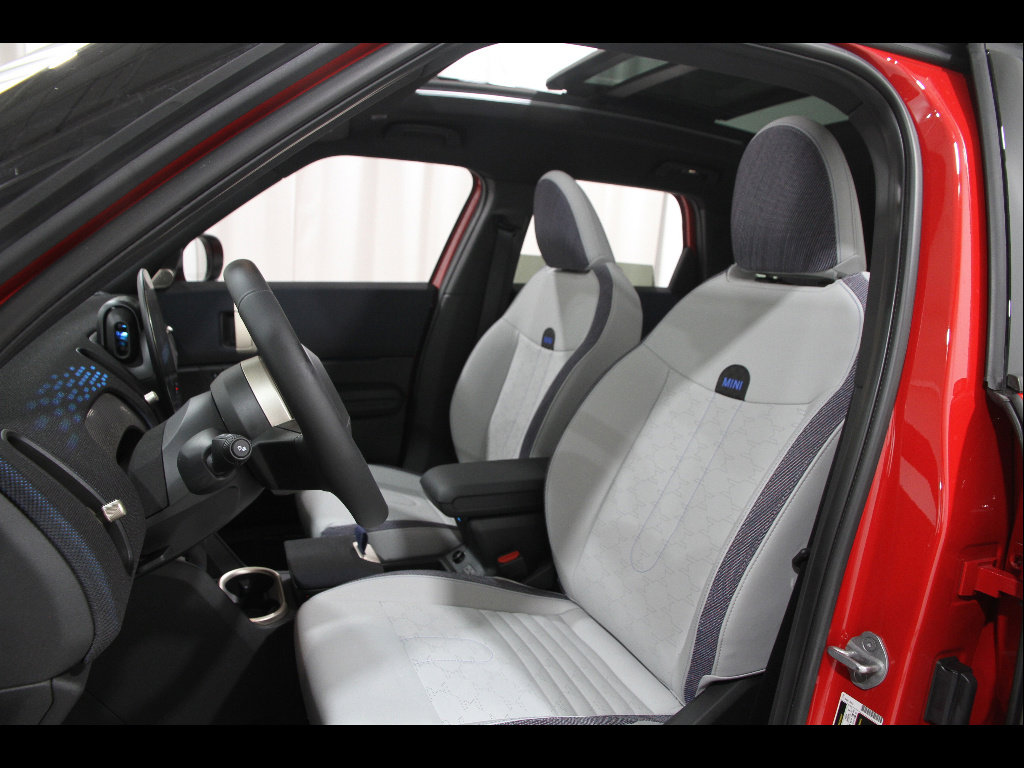 Certified 2026 MINI Cooper Countryman S image 5