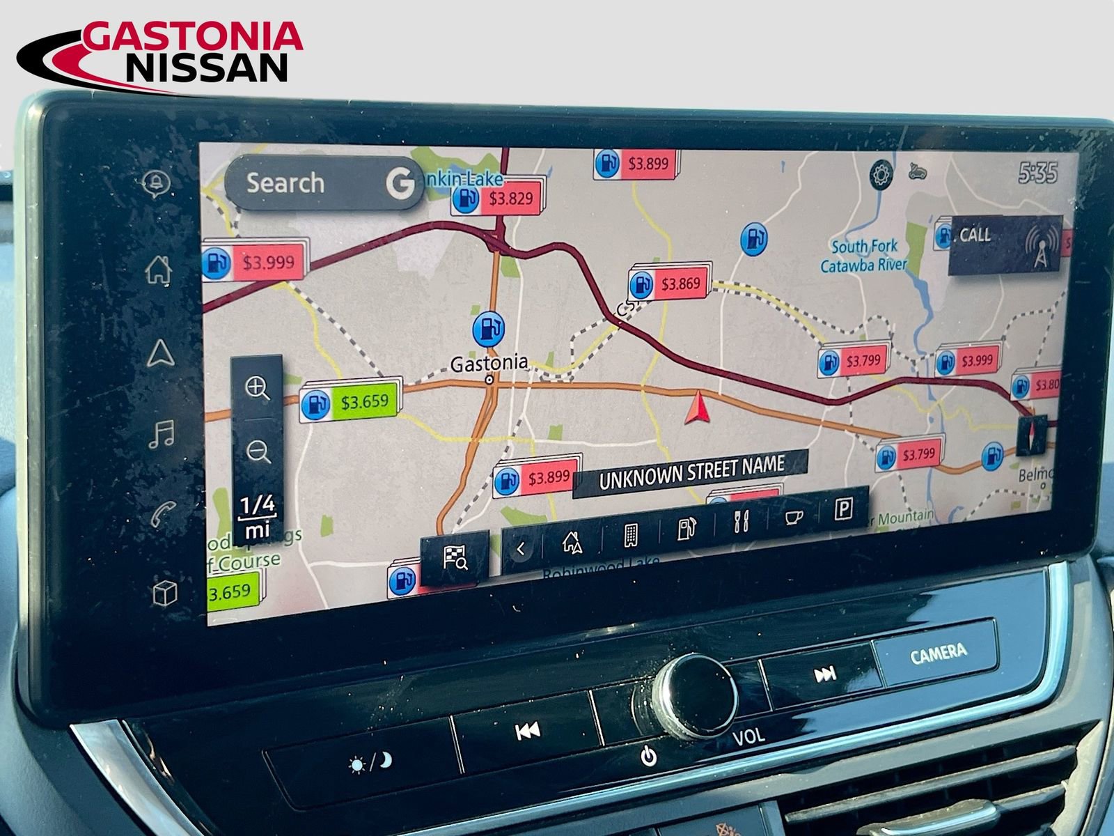 Used 2024 Nissan Altima 2.5 SR w/ SR Premium Package FWD image 17