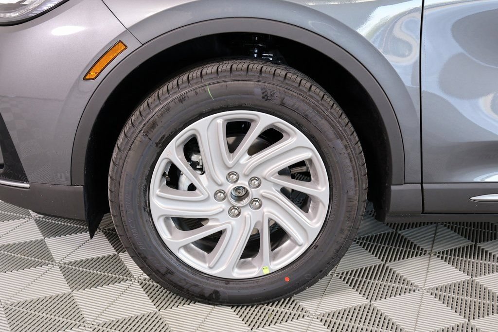 New 2026 Lincoln Corsair Premiere FWD image 18