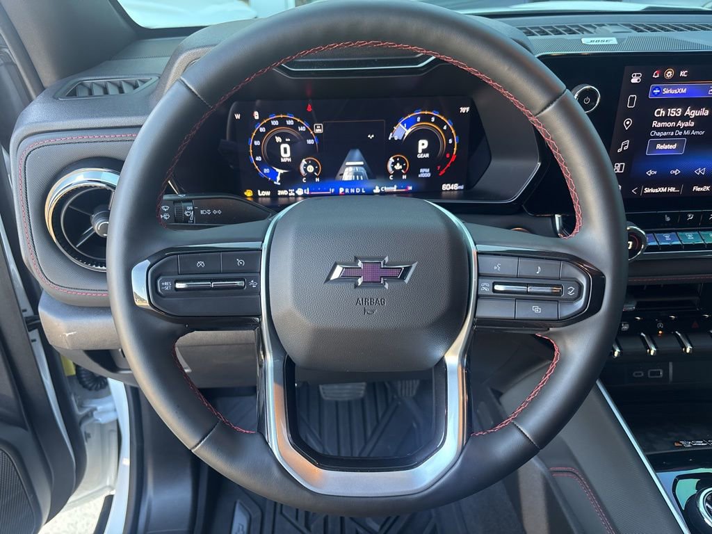 Used 2025 Chevrolet Colorado Z71 w/ Technology Package image 35