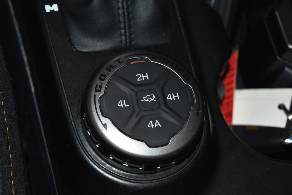 Used 2023 Ford Bronco Badlands image 16