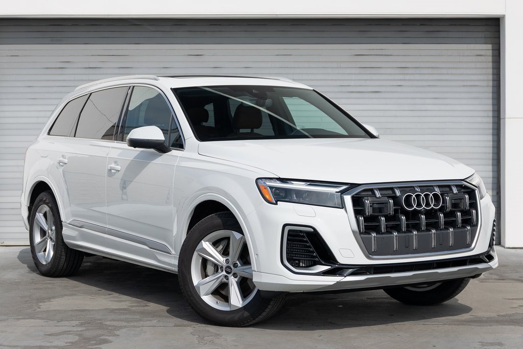 Used 2025 Audi Q7 3.0T Premium w/ Convenience Package