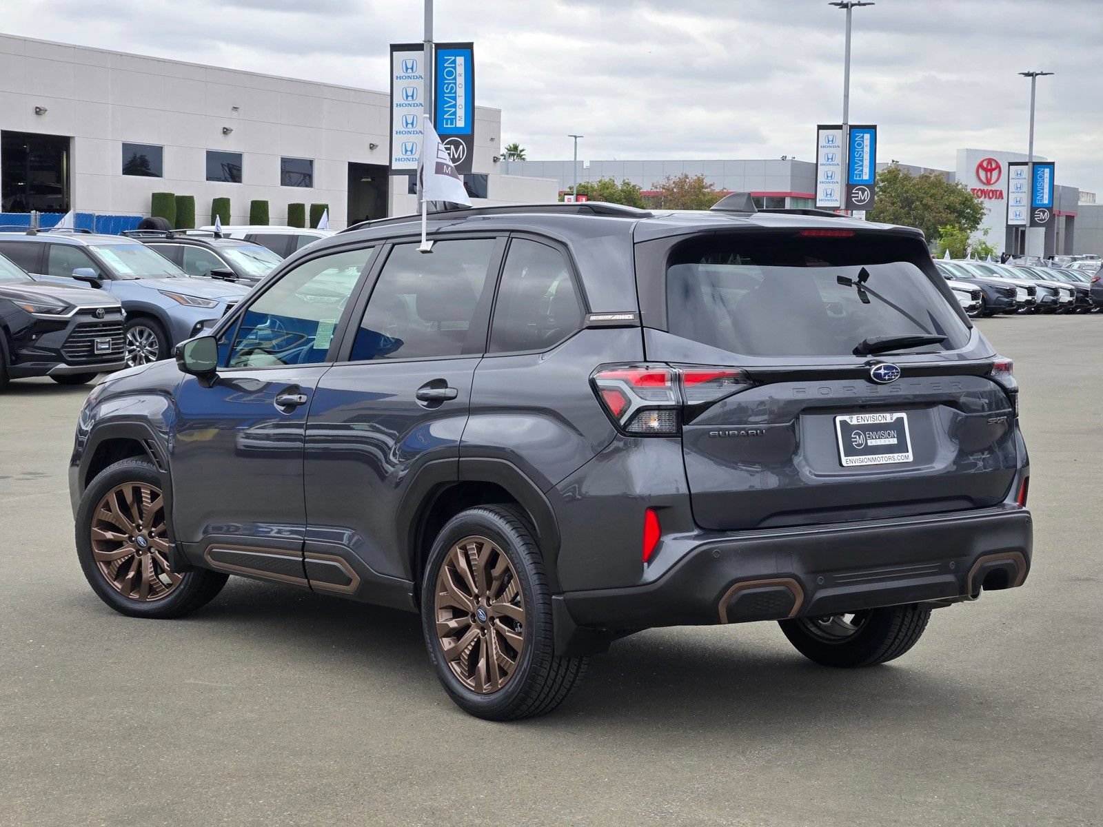 Used 2025 Subaru Forester Sport w/ Popular Package #1 AWD/4WD image 5