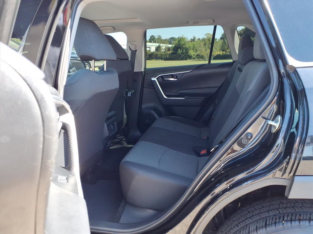 Used 2019 Toyota RAV4 XLE image 17