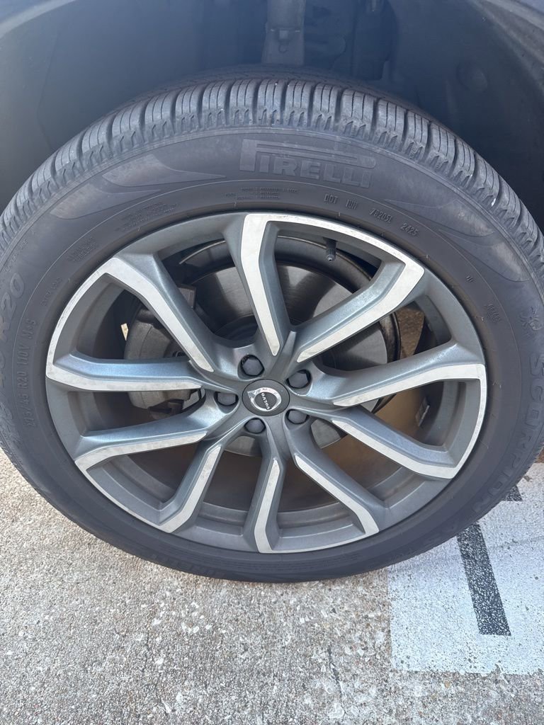 Used 2019 Volvo XC90 T6 Momentum w/ Advanced Package image 10