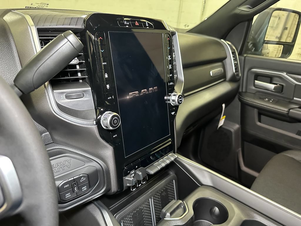 New 2026 RAM 2500 Big Horn AWD/4WD image 28