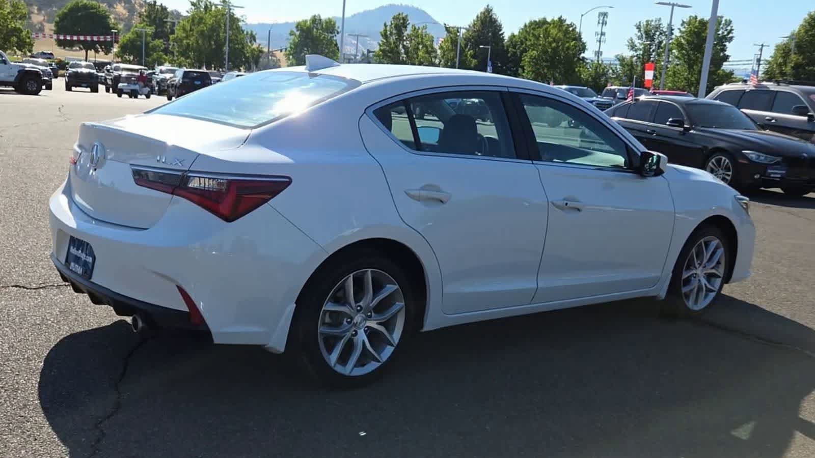 Used 2019 Acura ILX FWD image 8