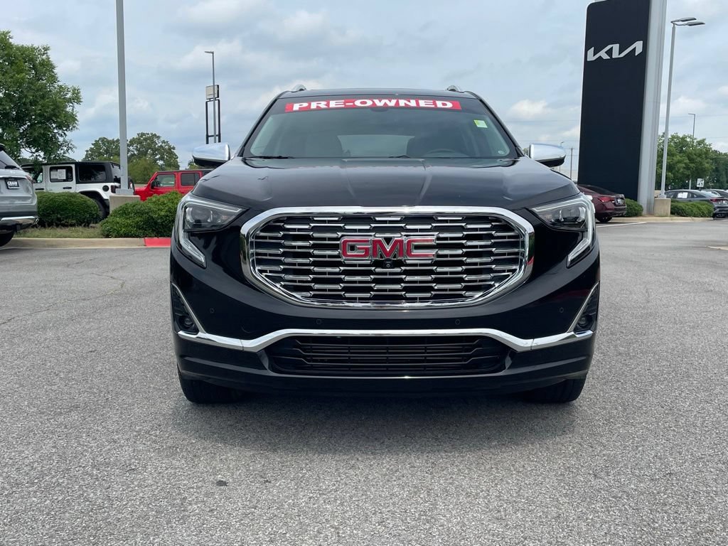 Used 2020 GMC Terrain Denali w/ Denali Premium Package AWD/4WD image 2