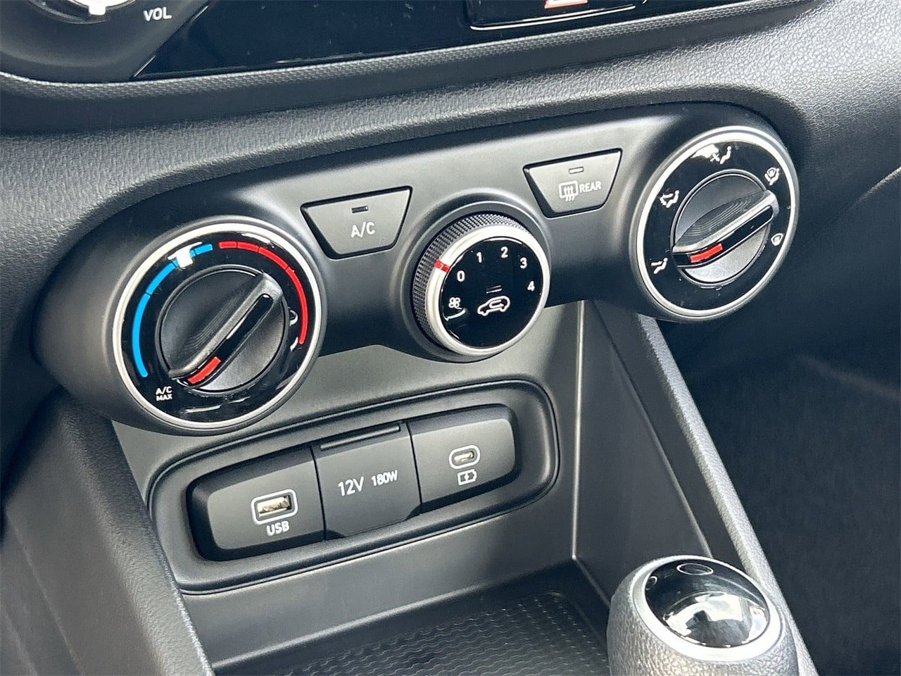 New 2026 Hyundai Venue SE FWD image 26