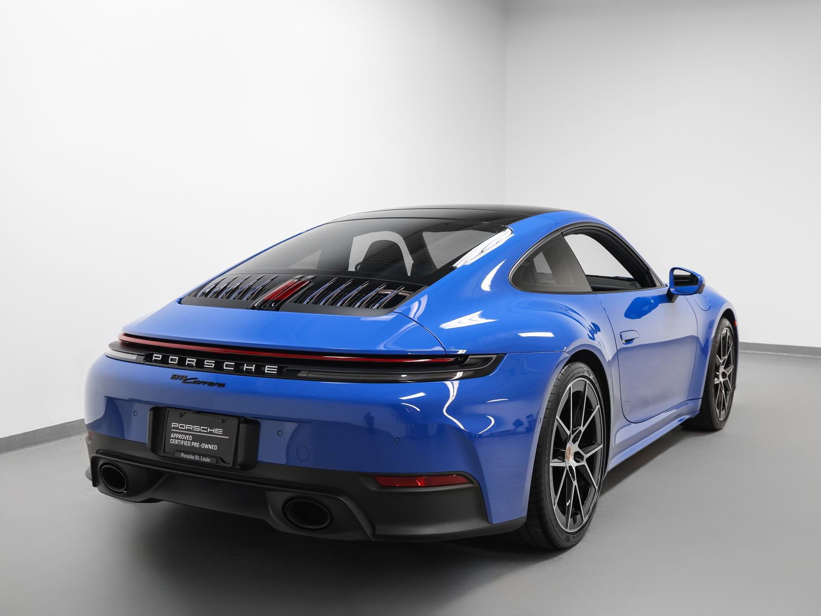 Certified 2025 Porsche 911 Carrera image 12