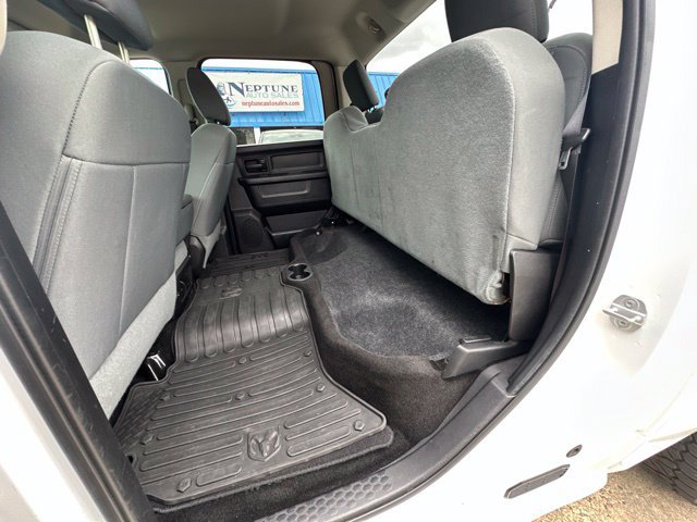 Used 2015 RAM 1500 Express AWD/4WD image 23