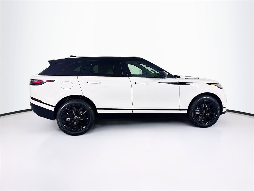 New 2026 Land Rover Range Rover Velar Dynamic SE image 4