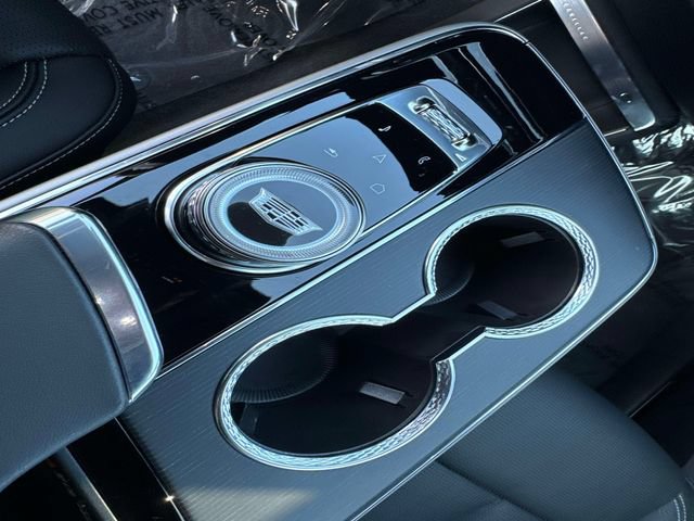 Certified 2025 Cadillac Lyriq Luxury w/ LPO, Floor Liner Package AWD/4WD image 23