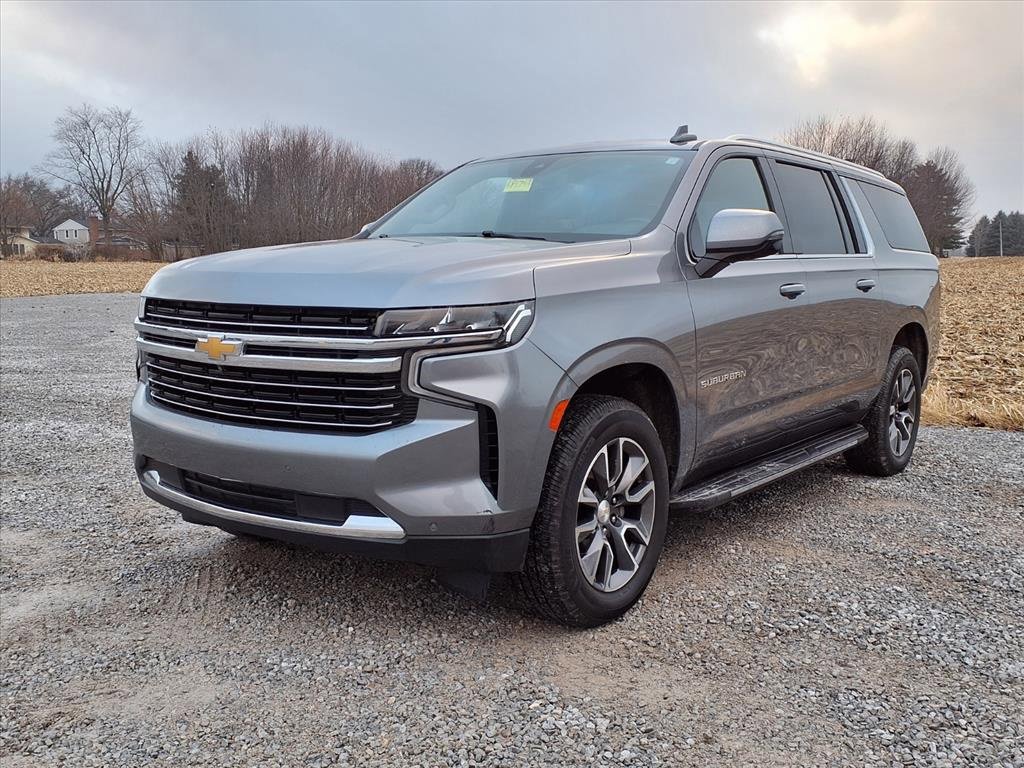 Used 2021 Chevrolet Suburban LT w/ LT Signature Package image 30