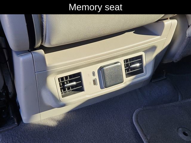 Used 2024 GMC Sierra 1500 SLT image 27