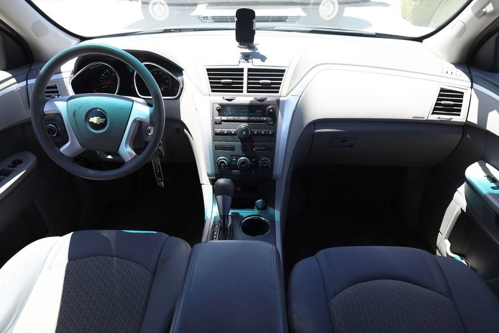 Used 2011 Chevrolet Traverse LS AWD/4WD image 18