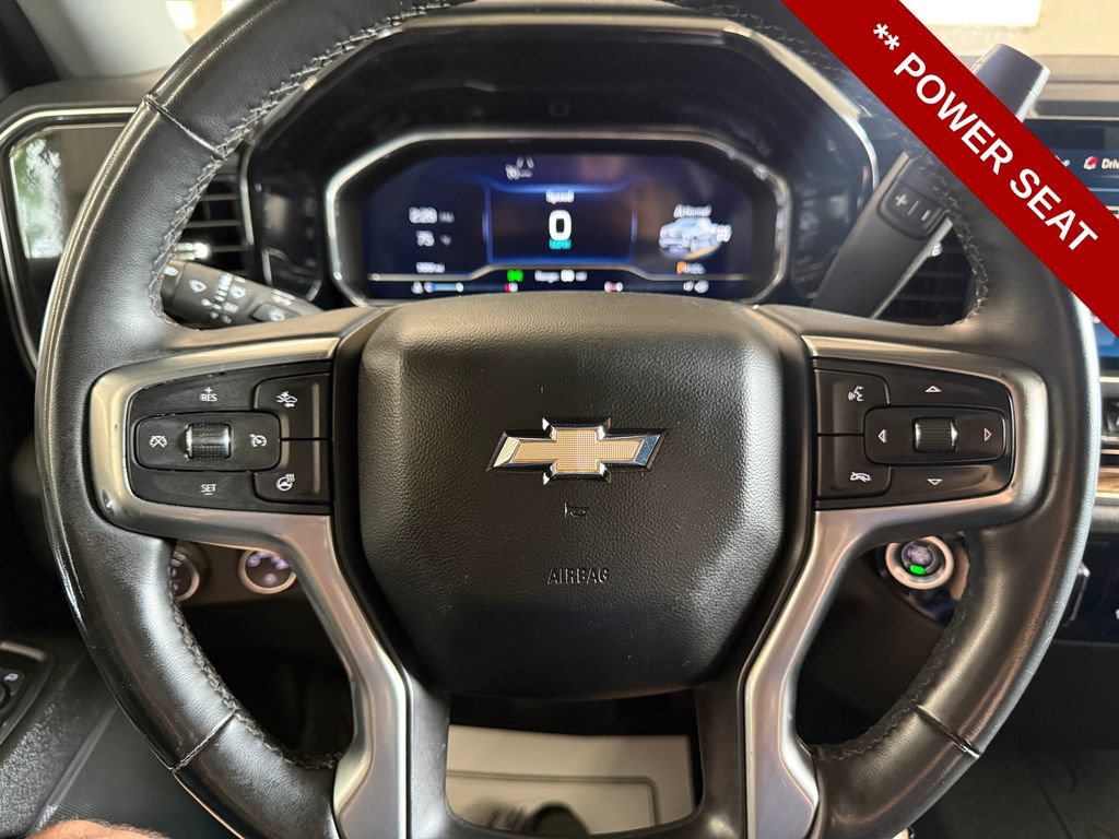 Used 2023 Chevrolet Silverado 1500 LT AWD/4WD image 17