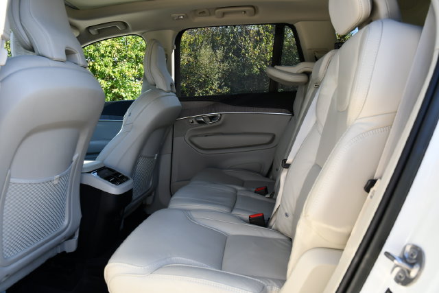 Used 2023 Volvo XC90 B6 Ultimate w/ Protection Package Premier AWD/4WD image 17