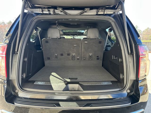 Used 2022 Chevrolet Suburban High Country AWD/4WD image 13