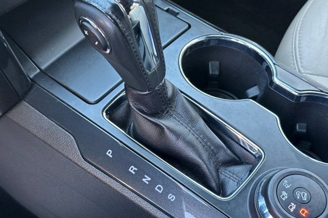 Certified 2018 Ford Explorer XLT w/ Equipment Group 202A image 24