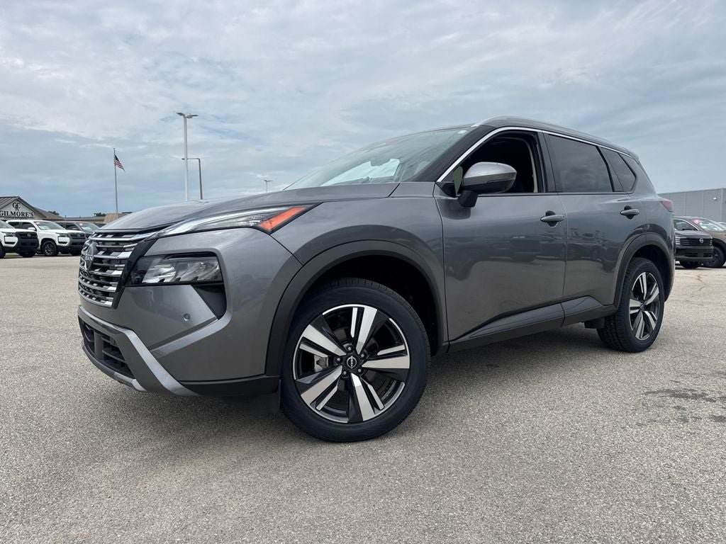 Used 2025 Nissan Rogue SL FWD 360° Tour