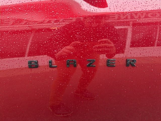 Certified 2024 Chevrolet Blazer RS w/ Driver Confidence II Package image 11