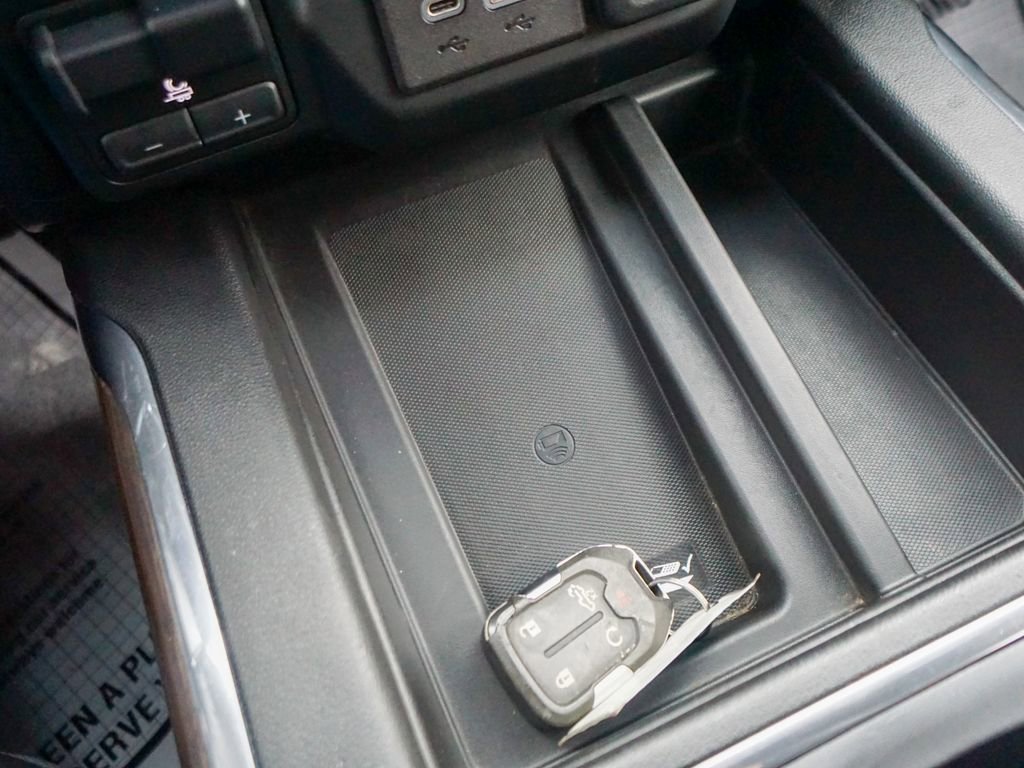 Used 2020 Chevrolet Silverado 2500 High Country w/ Z71 Off-Road Package image 32