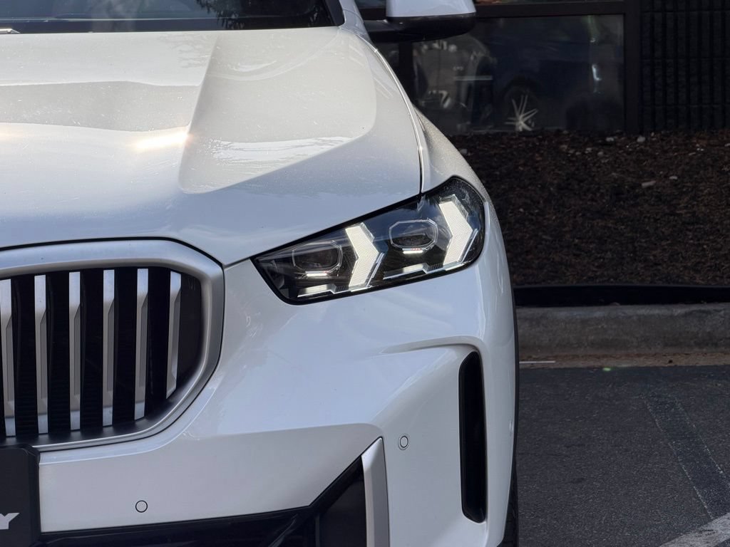 Used 2025 BMW X5 xDrive40i AWD/4WD image 5