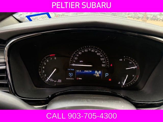 Used 2019 Cadillac XT5 FWD image 11