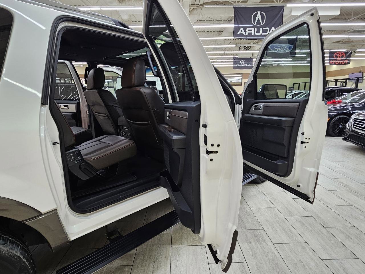 Used 2015 Ford Expedition EL King Ranch RWD image 15