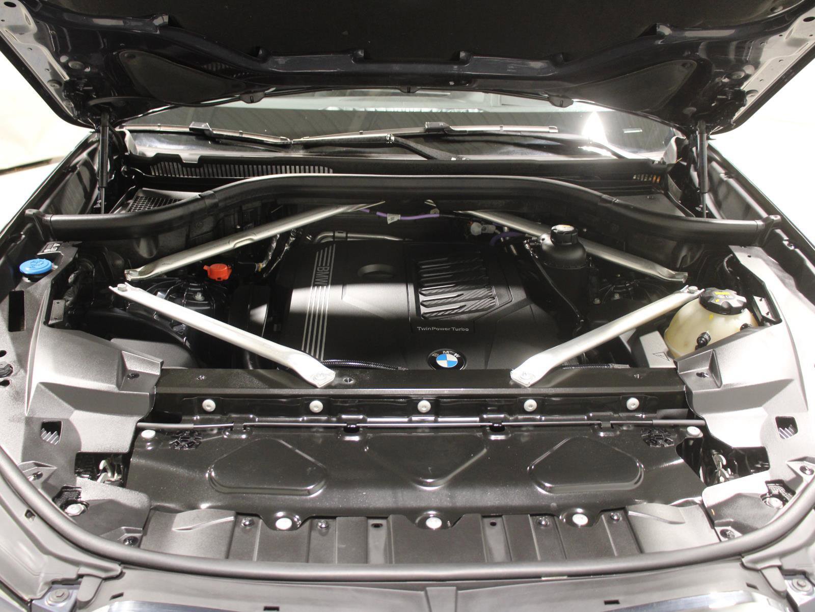 Certified 2022 BMW X5 xDrive40i w/ Premium Package image 29