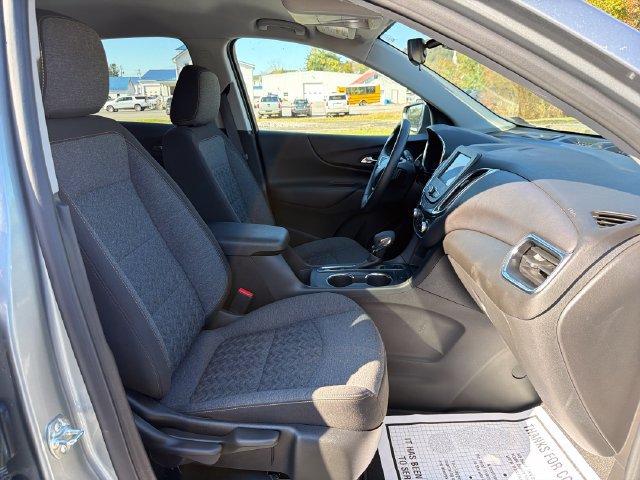 Used 2024 Chevrolet Equinox LT AWD/4WD image 4