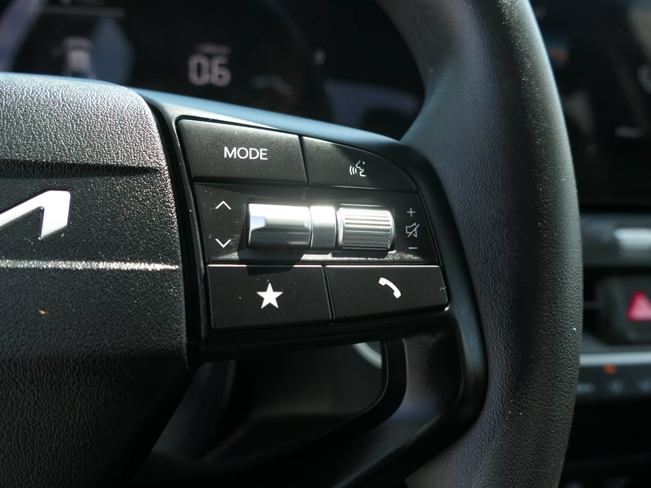 Certified 2025 Kia K4 FWD image 15
