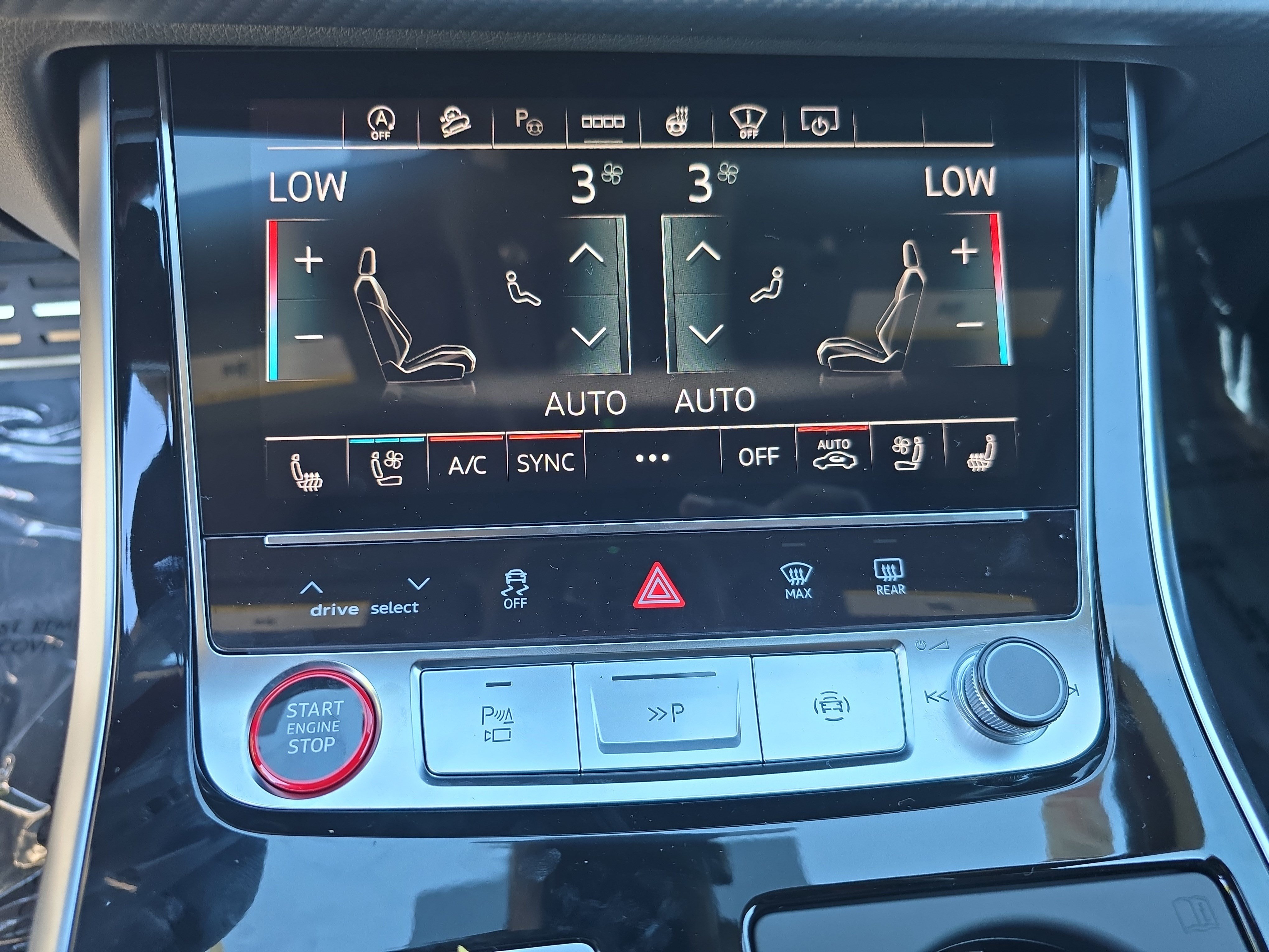New 2026 Audi SQ8 Prestige AWD/4WD image 18