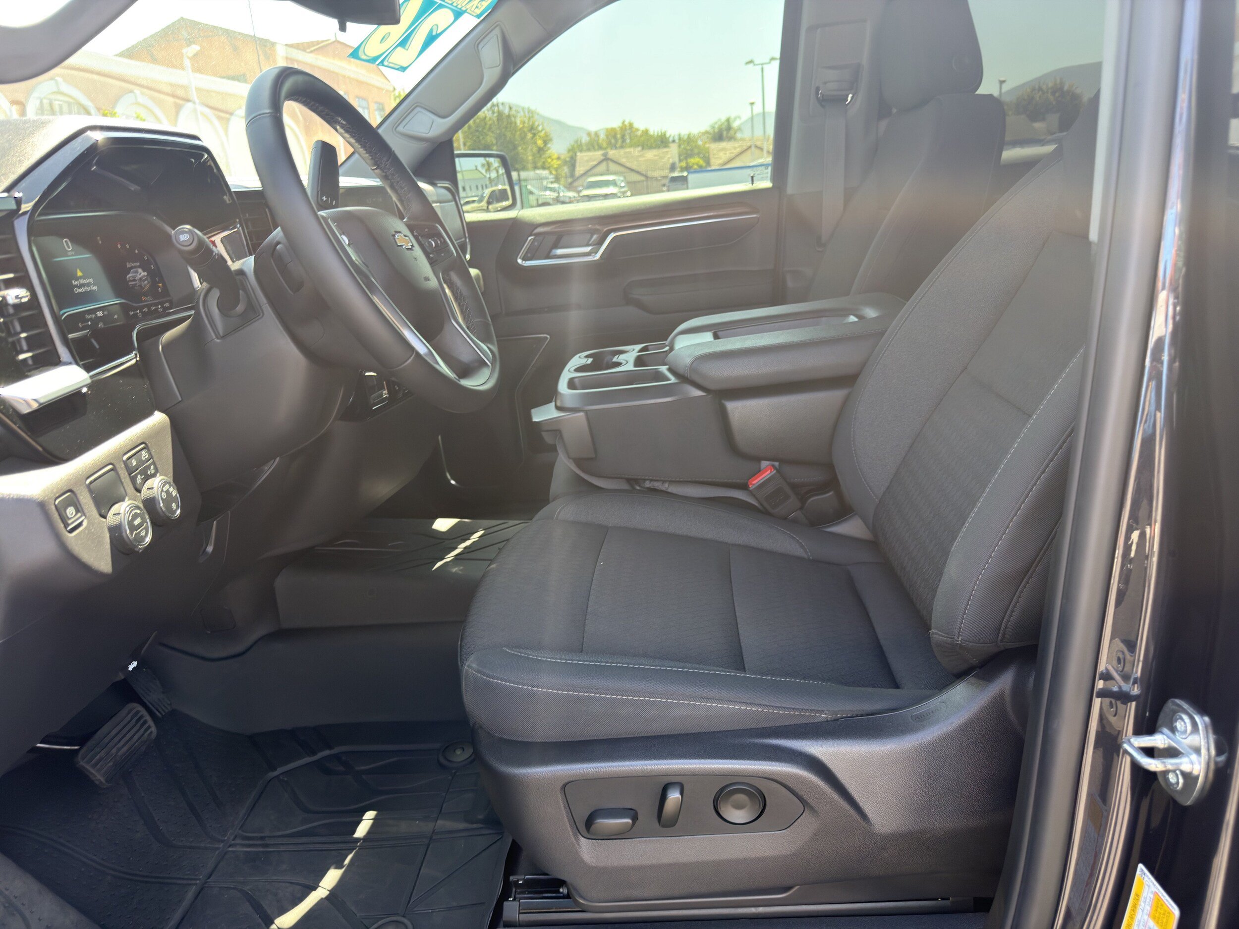 Used 2024 Chevrolet Silverado 1500 LT w/ Safety Package RWD image 27