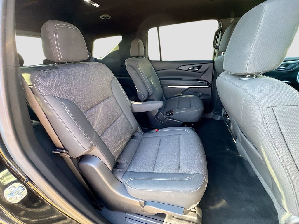 Used 2024 Chevrolet Traverse LT image 27