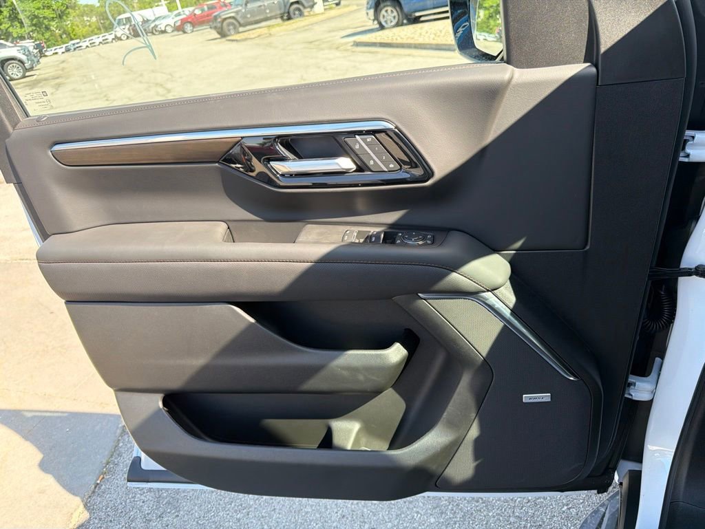 New 2026 Chevrolet Suburban High Country w/ Sun And Tow Package AWD/4WD image 35