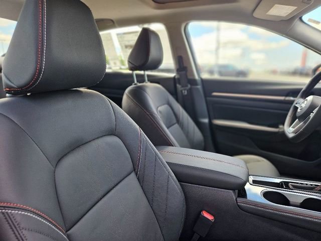 New 2025 Nissan Altima 2.5 SR w/ SR Premium Package image 11