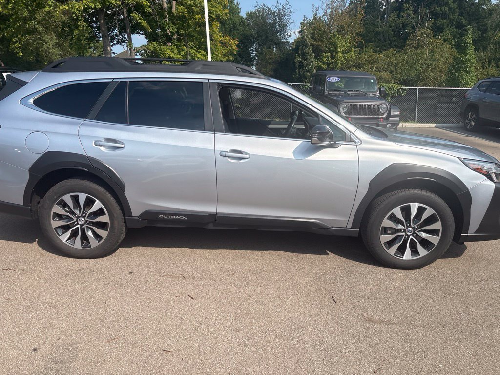 Certified 2024 Subaru Outback Limited AWD/4WD image 7