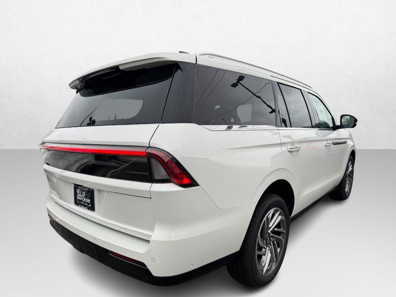 New 2025 Lincoln Navigator Reserve image 5