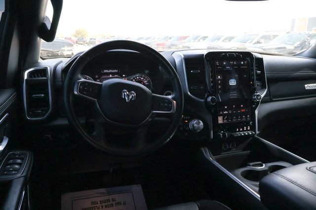 Used 2023 RAM 1500 Laramie AWD/4WD image 10