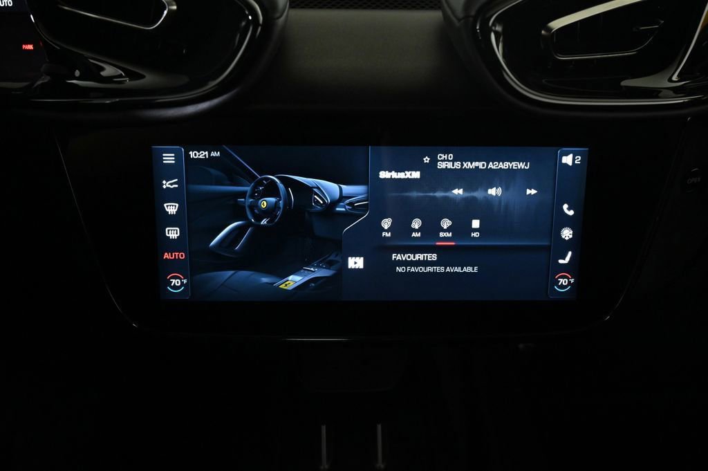 Used 2025 Ferrari 12Cilindri Base image 14