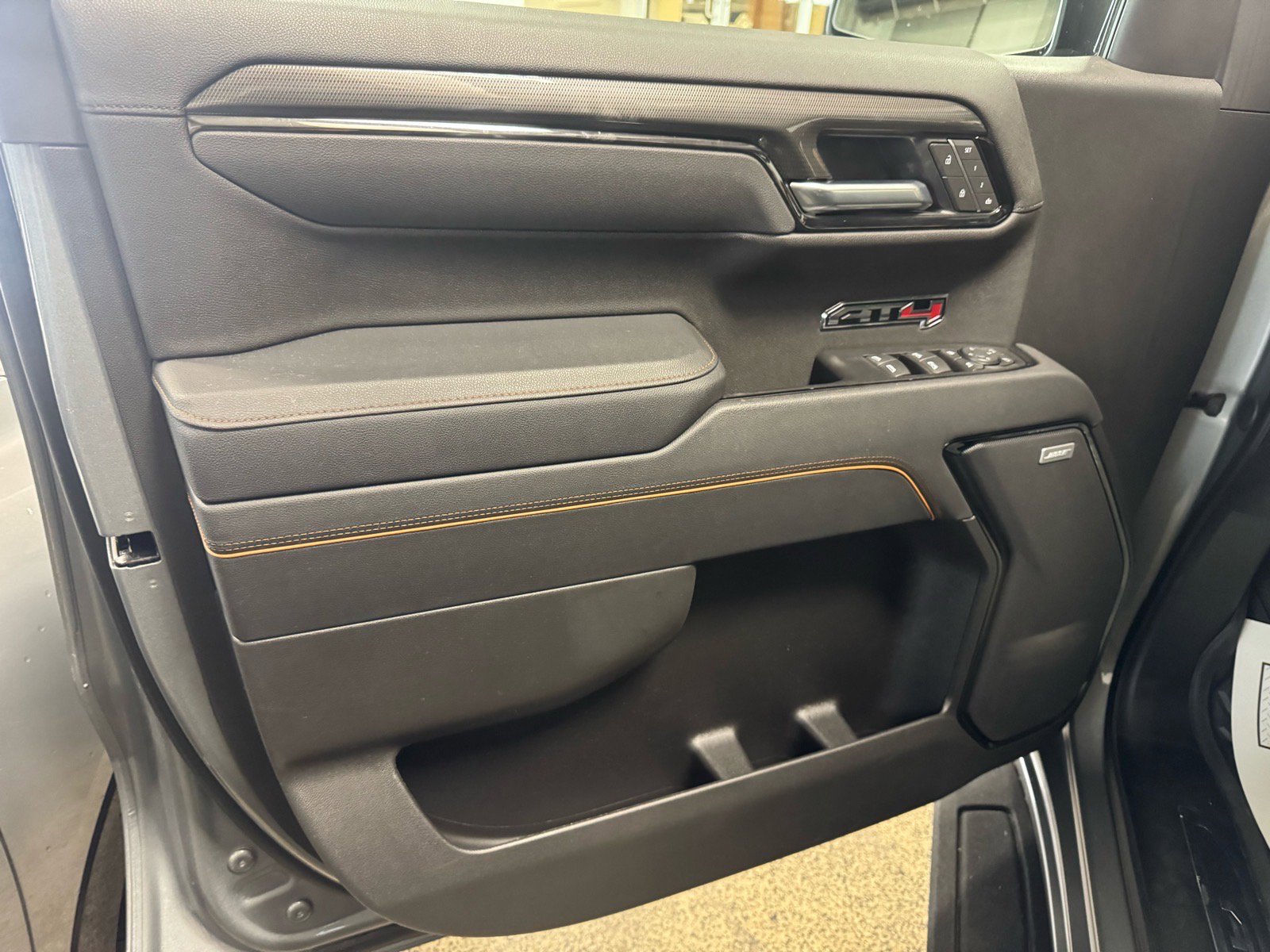 Used 2025 GMC Sierra 1500 AT4 w/ AT4 Premium Package image 16