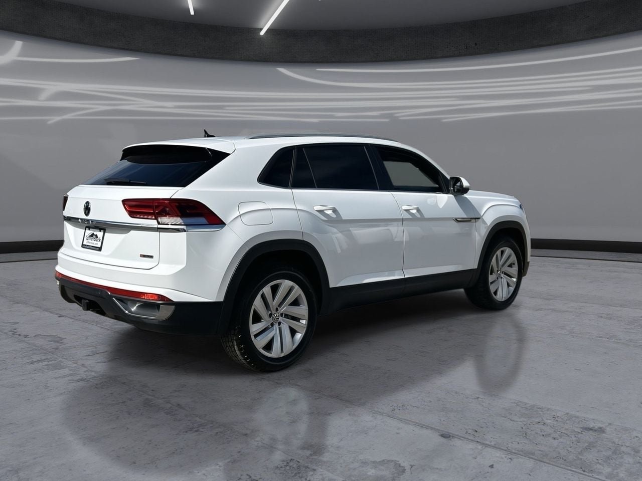 Used 2022 Volkswagen Atlas Cross Sport SE w/ Panoramic Sunroof Package AWD/4WD image 5
