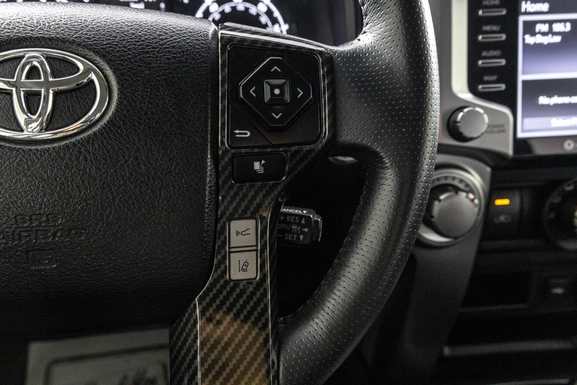 Used 2022 Toyota 4Runner SR5 AWD/4WD image 27