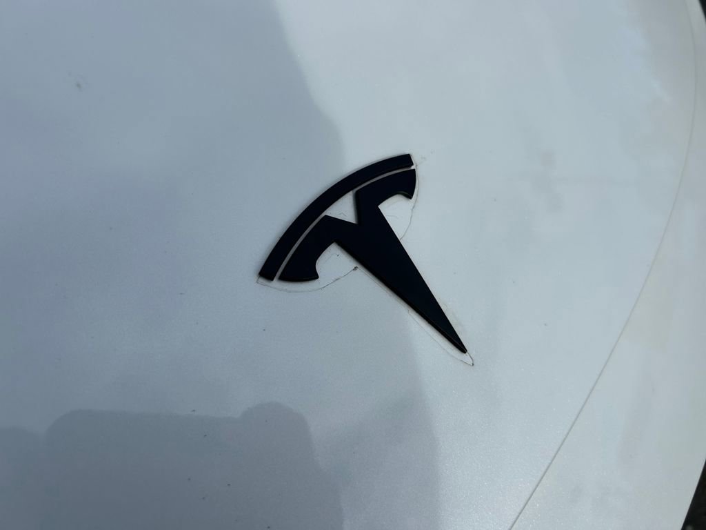 Used 2021 Tesla Model Y Long Range AWD/4WD image 30