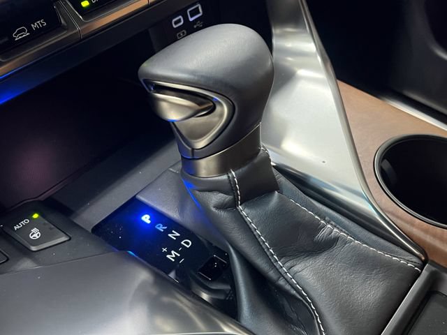 Certified 2024 Lexus LX 600 4WD w/ Luxury Package image 21